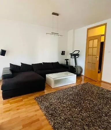Centre *