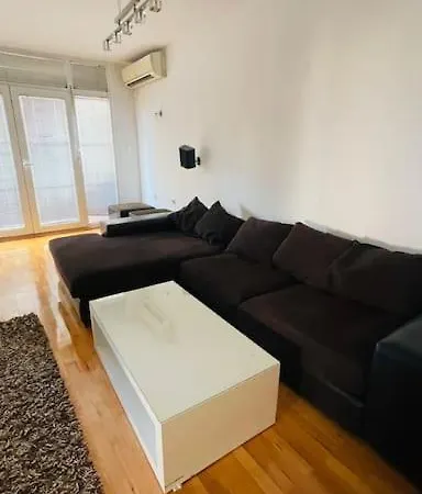 Apartment Centre *